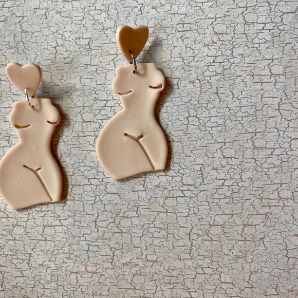 Handmade Clay Earrings | Forms of a Woman Silhouette | Light Pink w/ Heart Studs - Picture 4 of 7